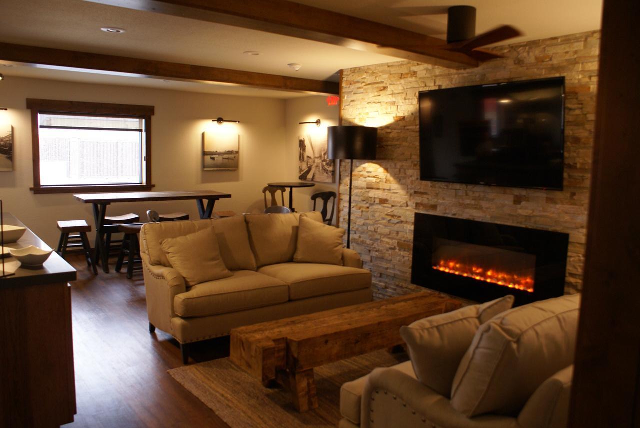 Boarders Inn & Suites By Cobblestone Hotels - Syracuse Dış mekan fotoğraf