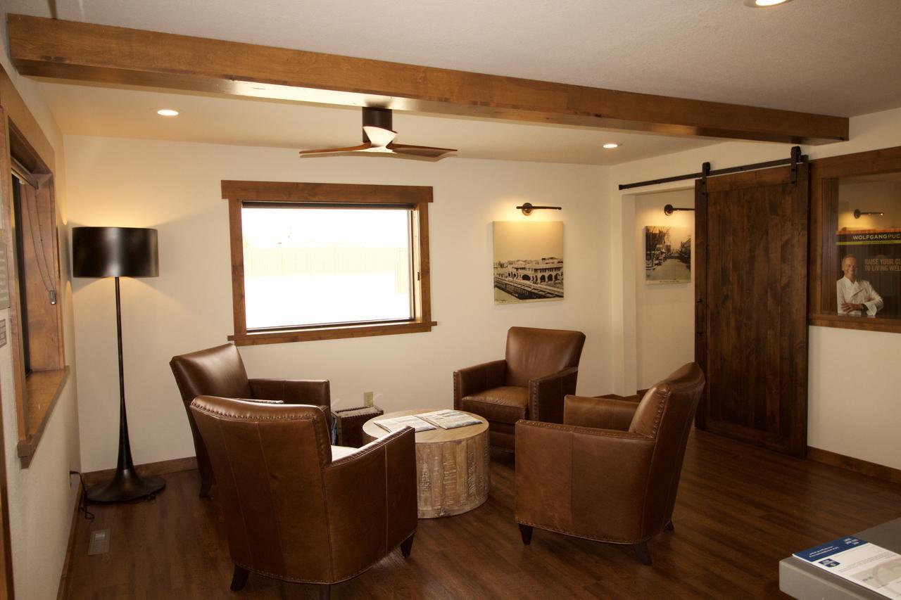 Boarders Inn & Suites By Cobblestone Hotels - Syracuse Dış mekan fotoğraf