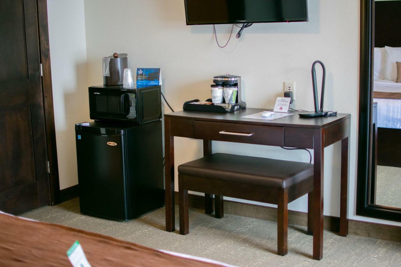 Boarders Inn & Suites By Cobblestone Hotels - Syracuse Dış mekan fotoğraf